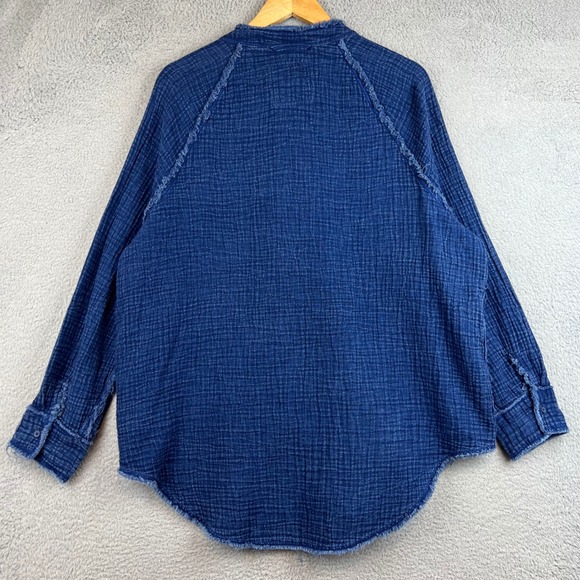 Aerie Womens Blue Cotton Double Gauze Frayed Raw Edge Button Down Shirt Small - Picture 2 of 9